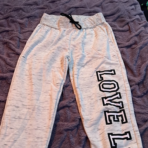 Love sweatpants from Ross - Picture 2 of 4